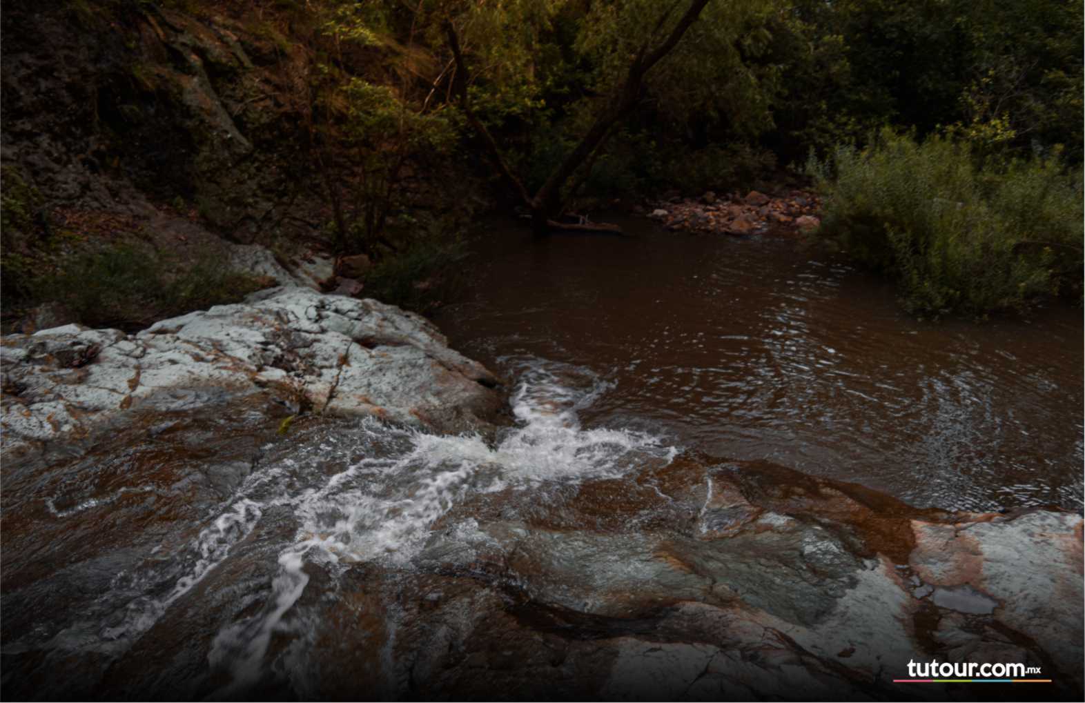 CASCADA DEL GARRUÑO  - CALVILL